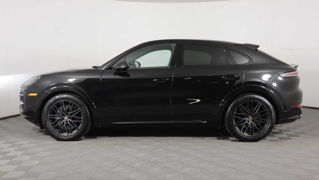Used 2025 Porsche Cayenne Coupe GTS SUV