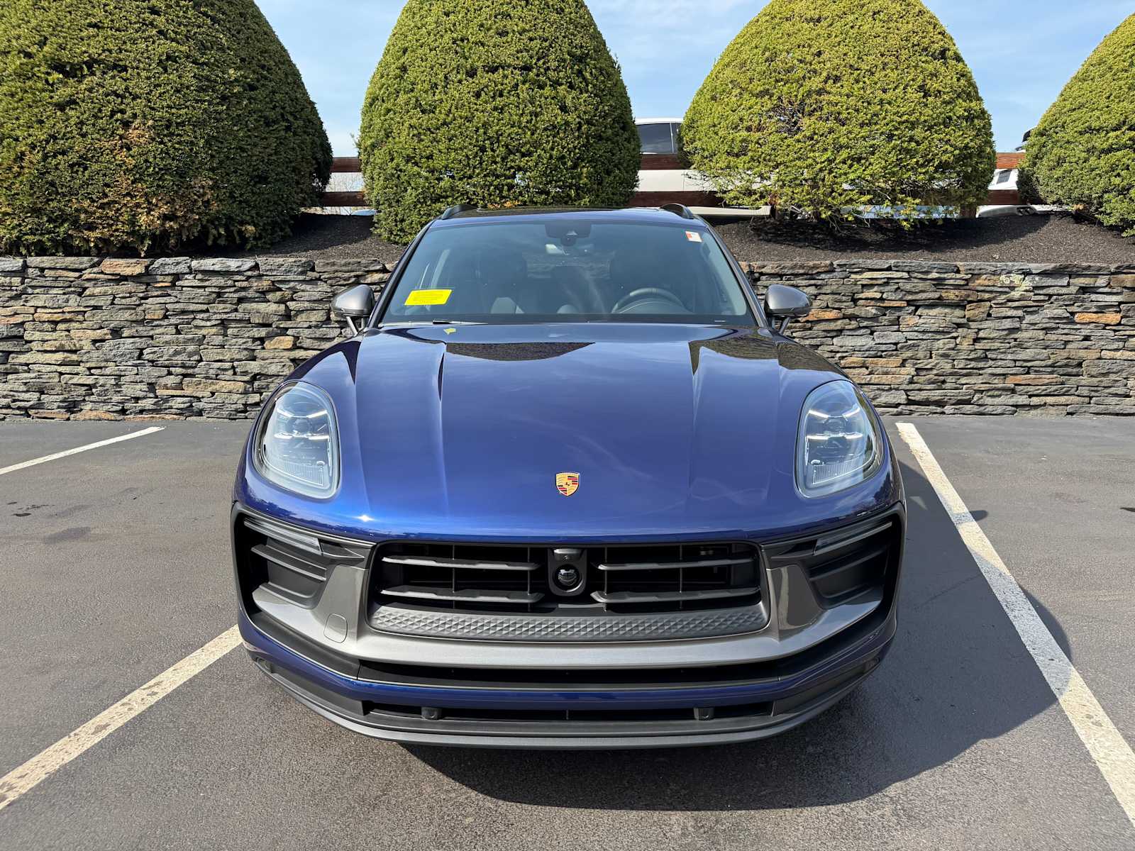 2026 Porsche Macan T - Photo 10