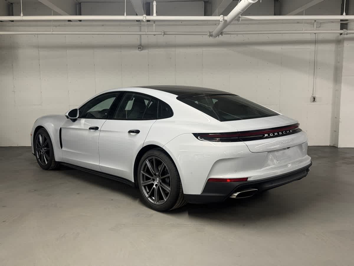 2026 Porsche Panamera Base - Photo 3