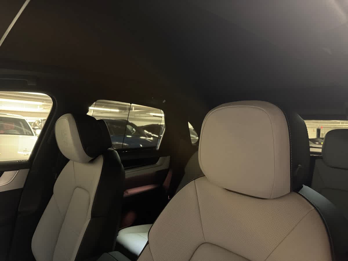 2026 Porsche Cayenne S E-Hybrid - Photo 23