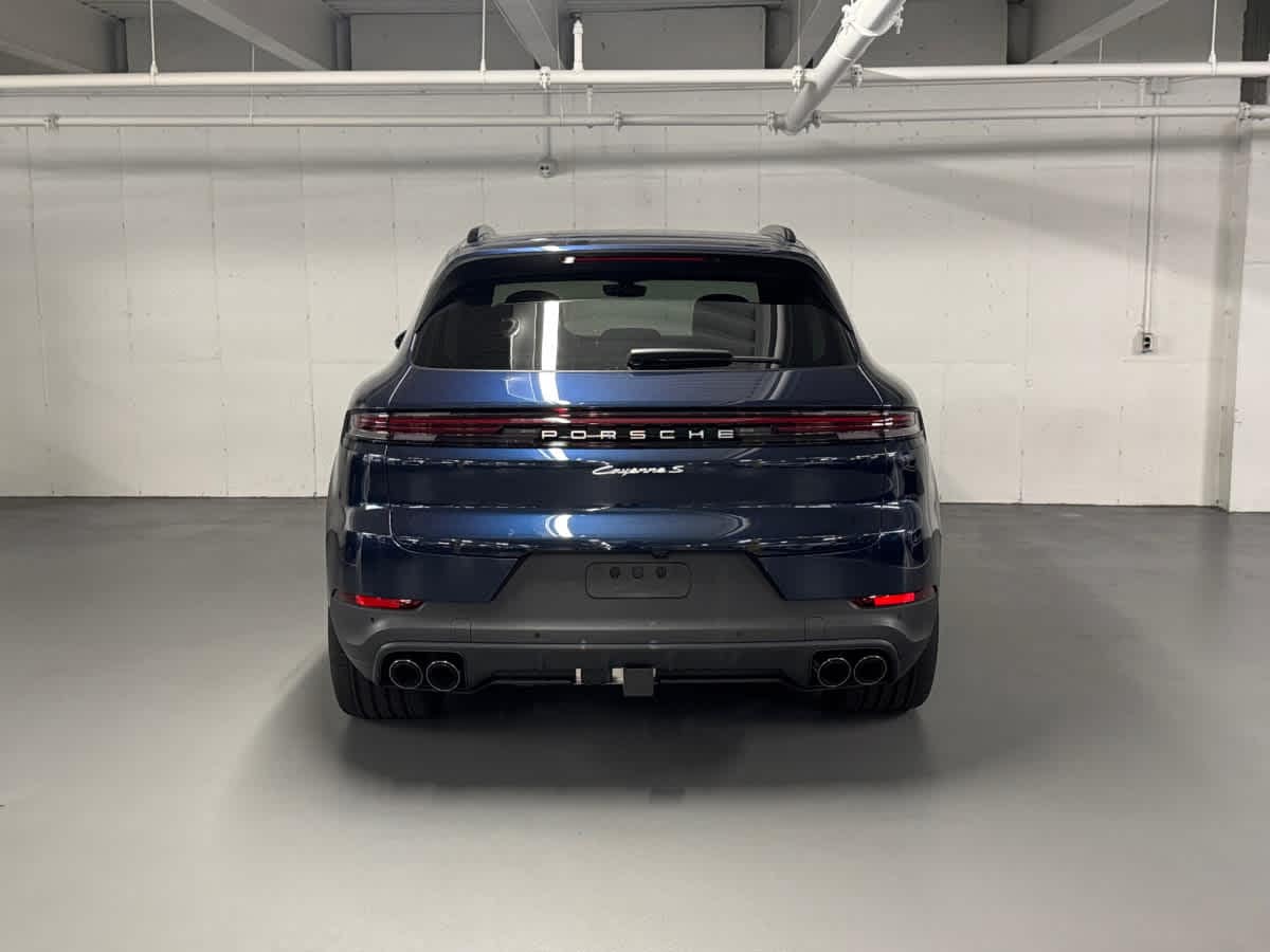 2026 Porsche Cayenne S E-Hybrid - Photo 13