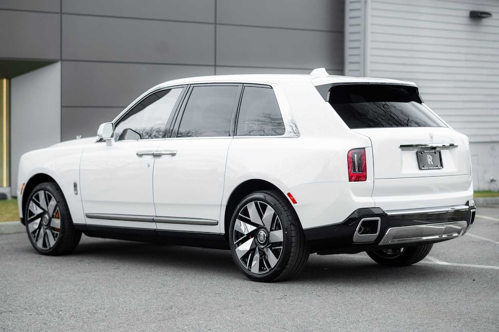 New 2026 Rolls-Royce Cullinan SUV