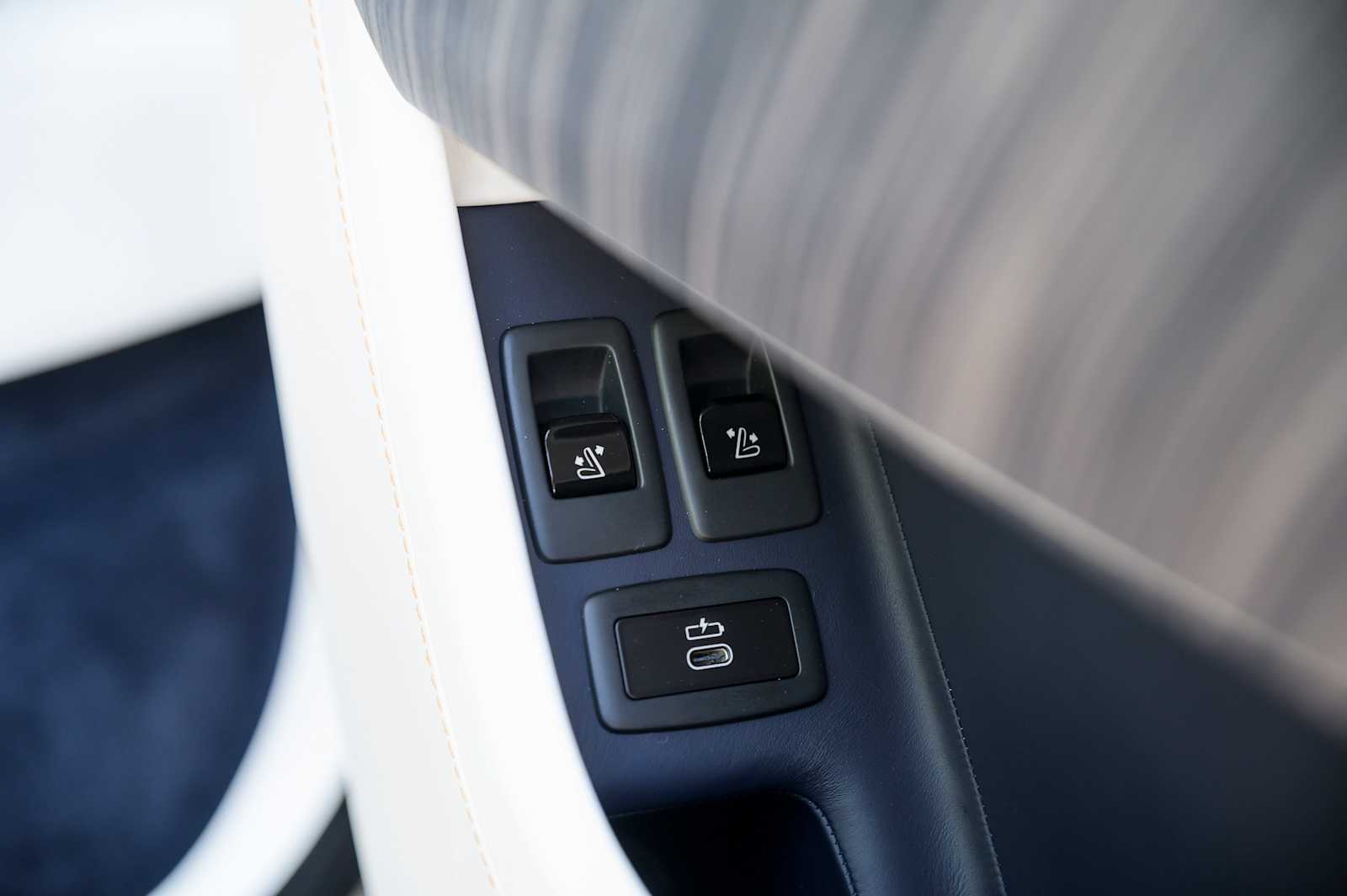 2027 Rolls-Royce Cullinan Base - Photo 45