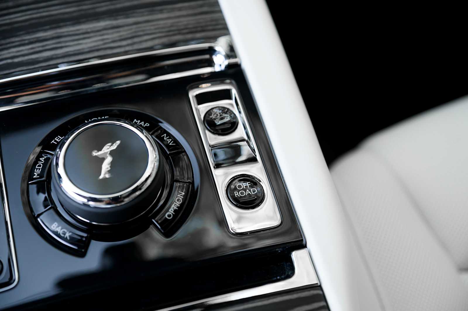 2027 Rolls-Royce Cullinan Base - Photo 58
