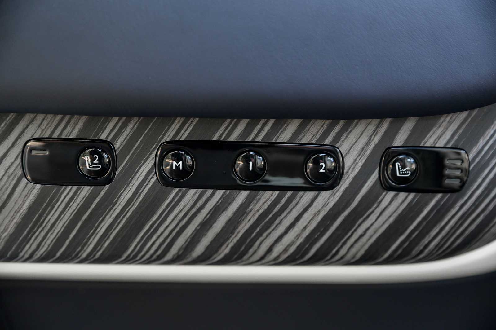 2027 Rolls-Royce Cullinan Base - Photo 29