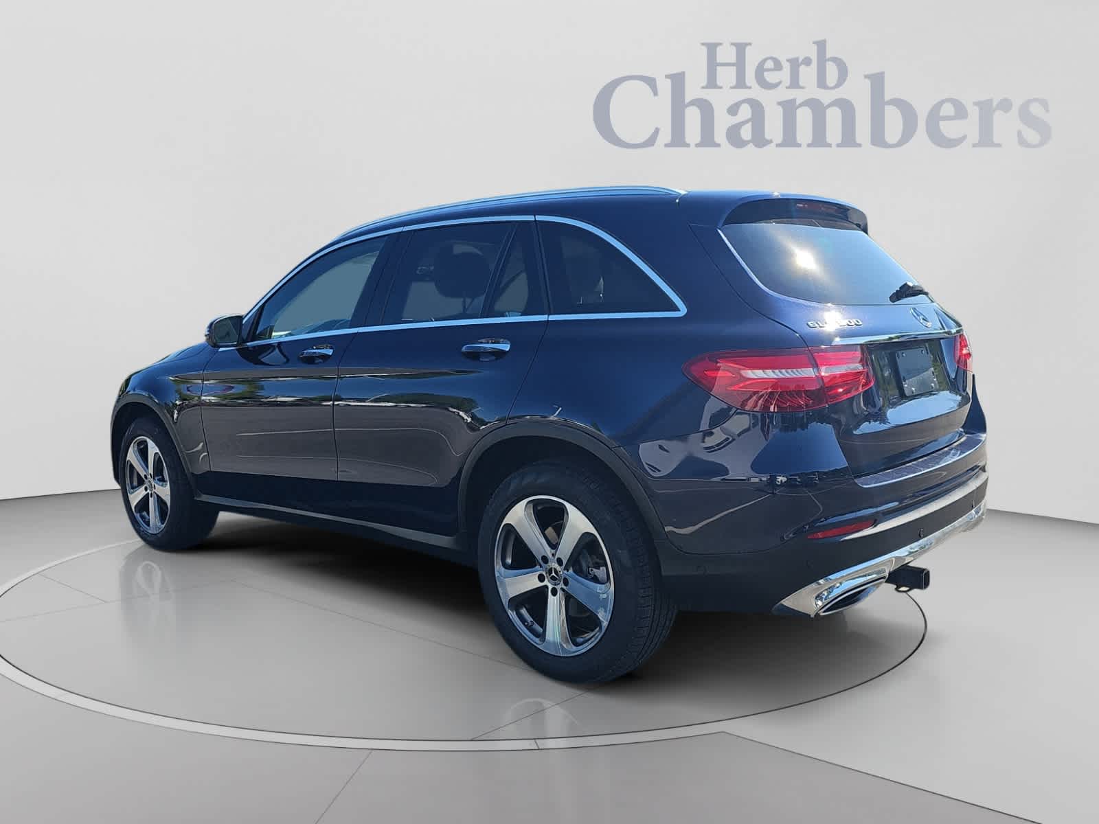 Used 2019 Mercedes-Benz GLC GLC300 with VIN WDC0G4KB1KV156887 for sale in Sudbury, MA