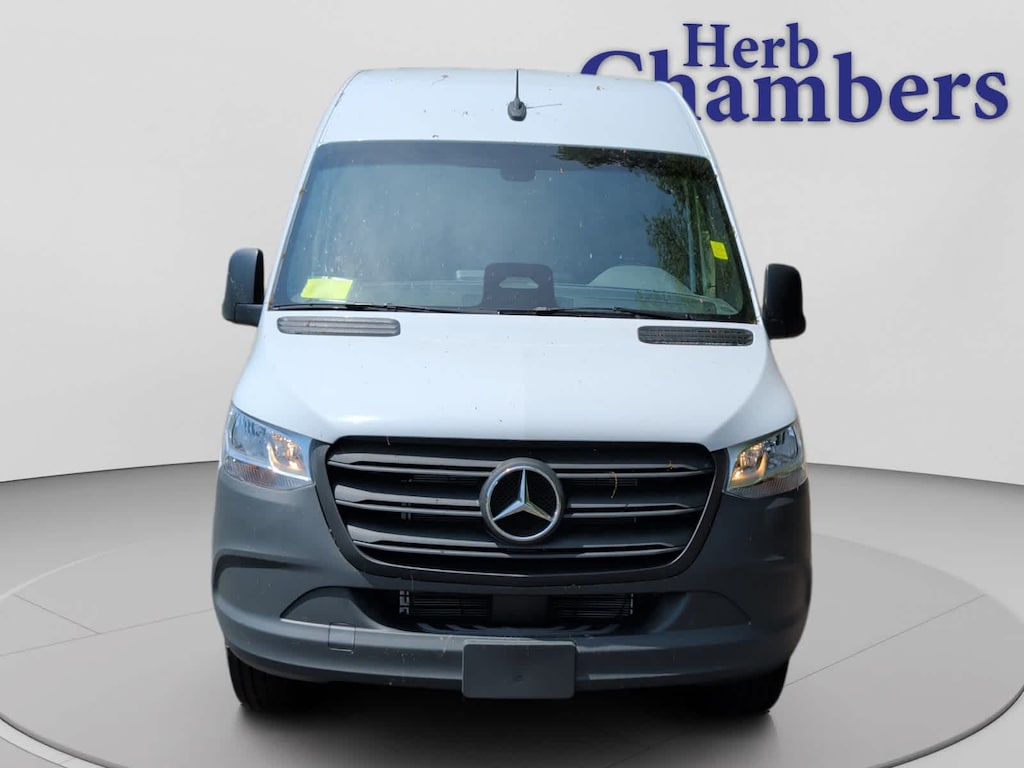 New 2026 Mercedes-Benz Sprinter 2500 Standard Roof 4-Cyl Diesel Van Crew Van