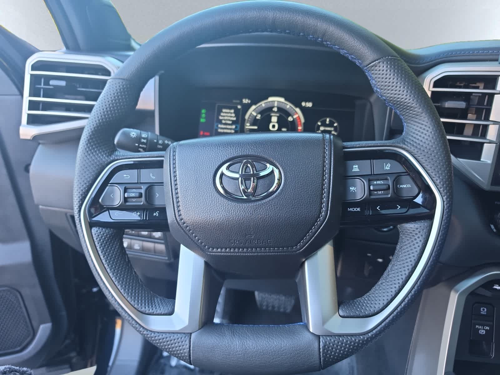 2026 Toyota Tundra Platinum - Photo 16