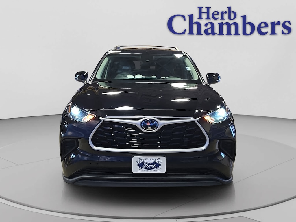 Used 2023 Toyota Highlander L SUV