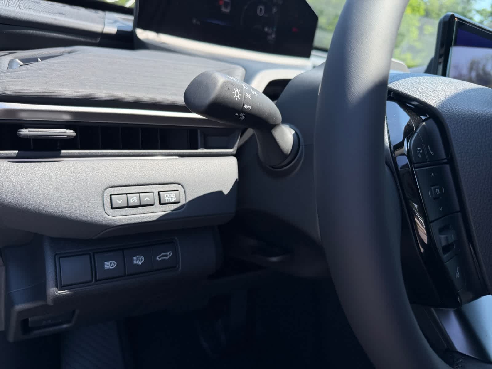 2026 Toyota C-HR SE - Photo 23