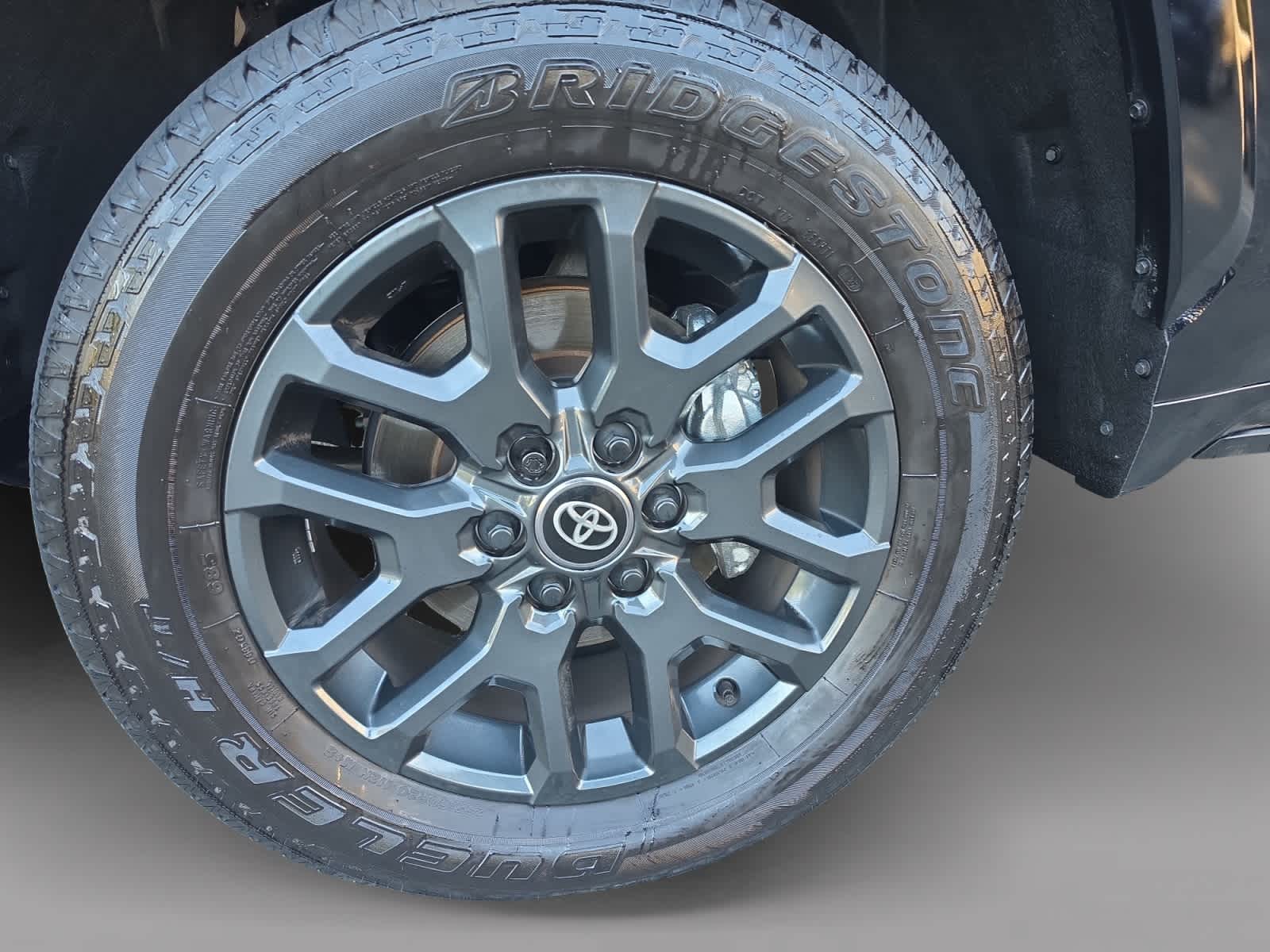 2026 Toyota Tundra Platinum - Photo 18