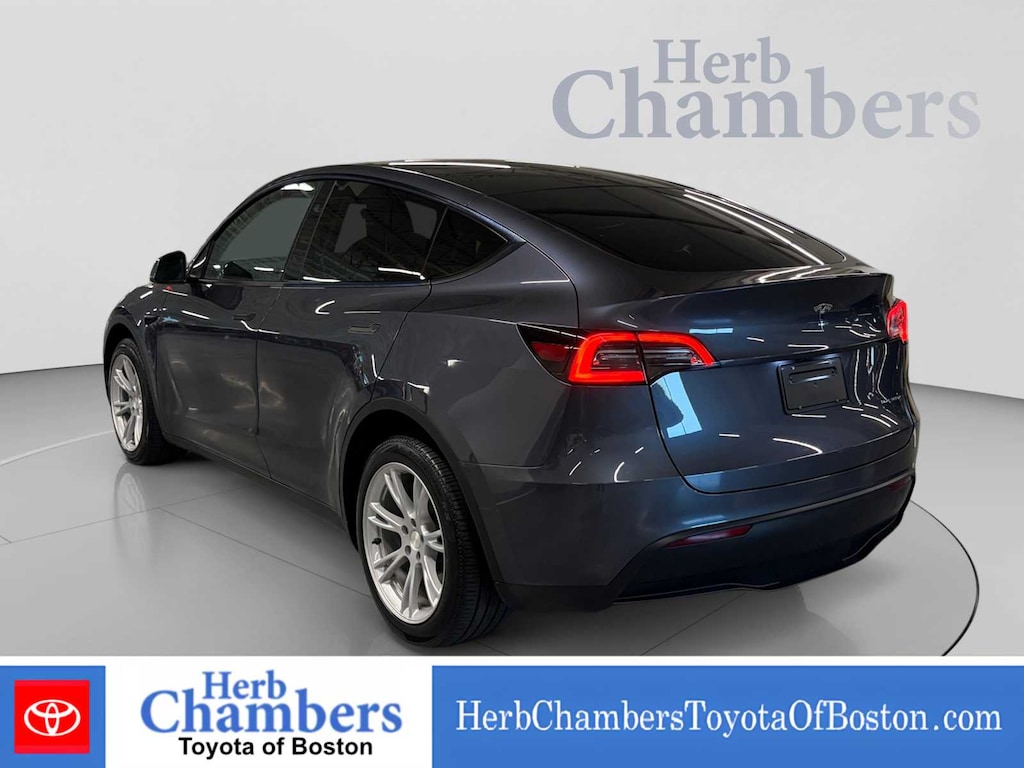 Used 2024 Tesla Model Y Long Range SUV