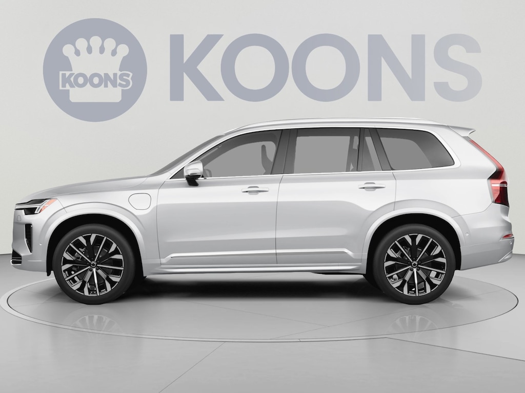 New 2026 Volvo XC90 plug-in hybrid Ultra SUV