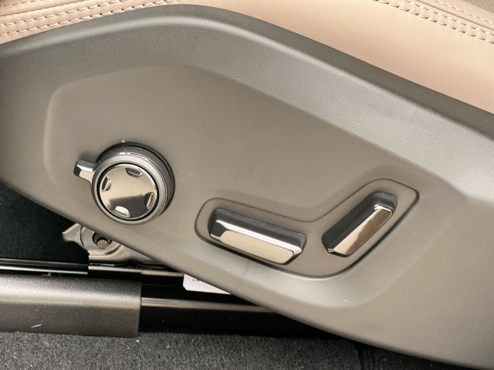 2026 Volvo XC90 Ultra - Photo 22