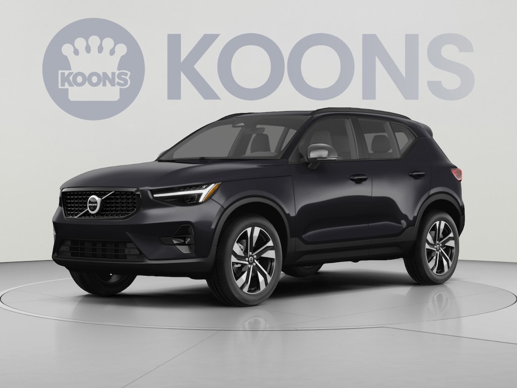 Used 2025 Volvo XC40 B5 Ultra Dark Theme SUV