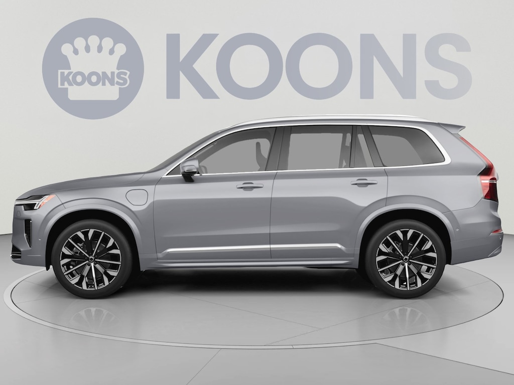 New 2026 Volvo XC90 plug-in hybrid Ultra SUV