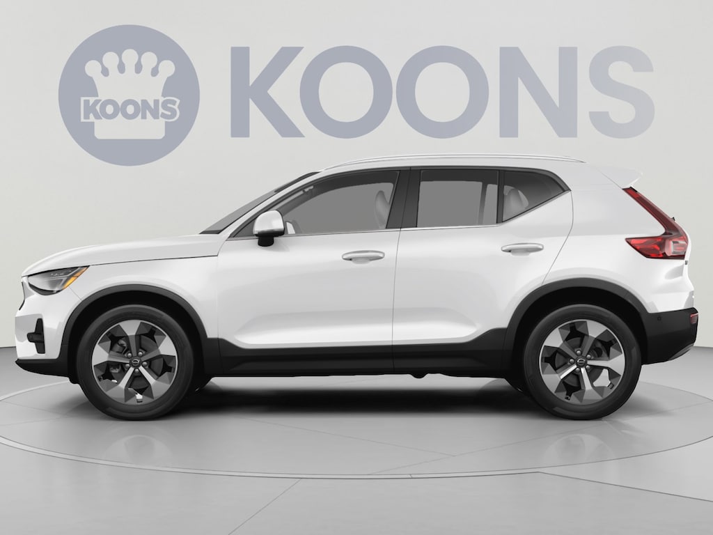 Used 2024 Volvo XC40 B5 Plus Dark Theme SUV