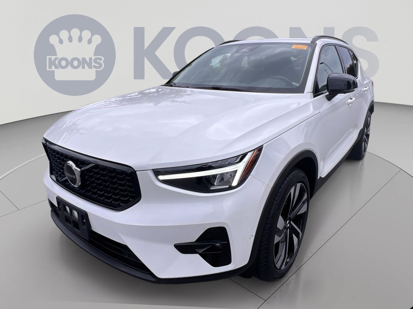 2024 Volvo XC40