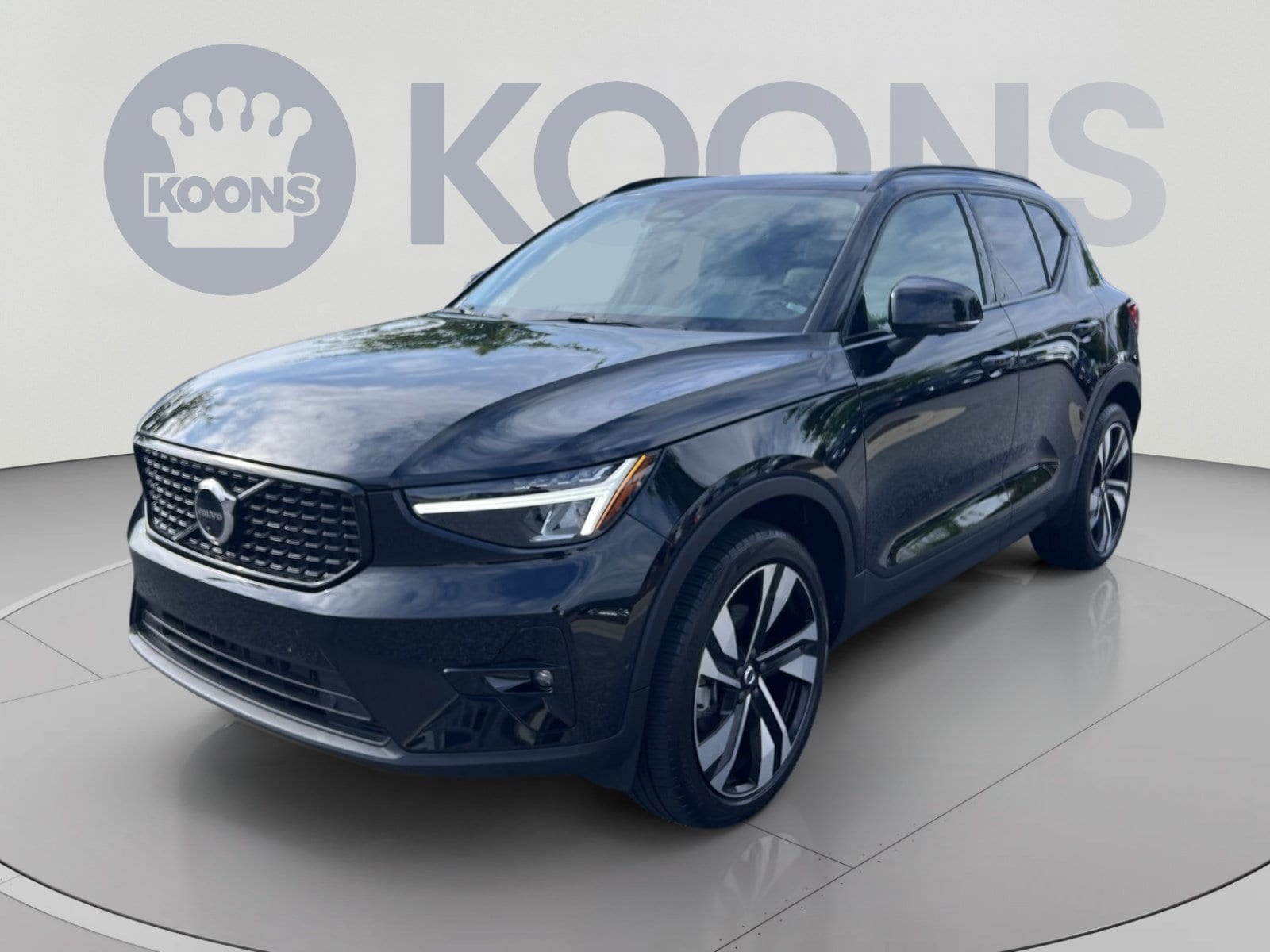 2023 Volvo XC40