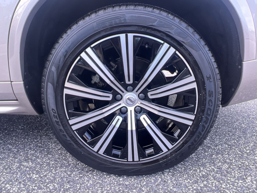 Certified 2023 Volvo XC90 B6 Plus 7-Seater SUV
