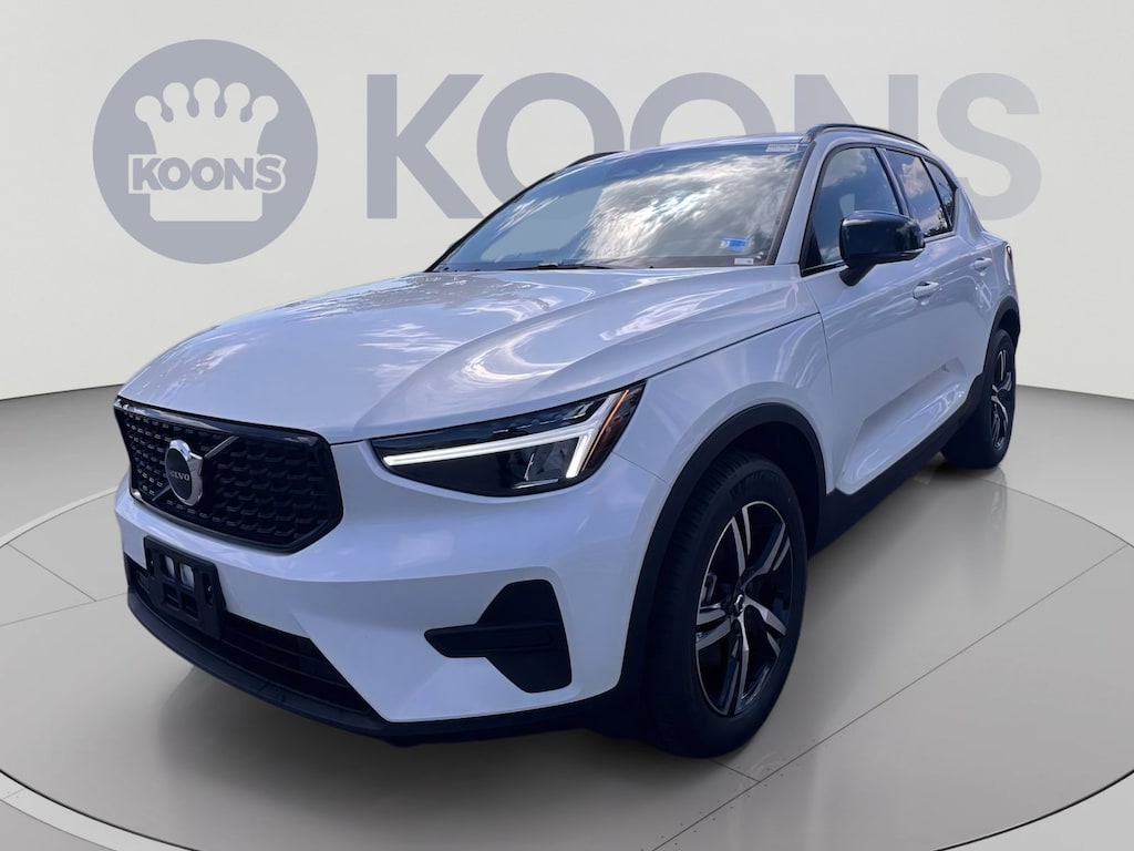 New 2026 Volvo XC40 Core SUV