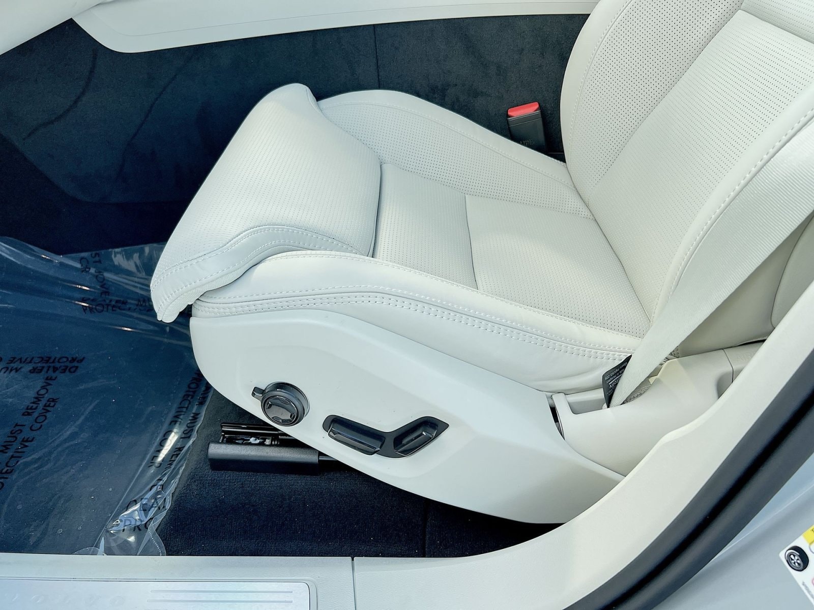 2026 Volvo XC60 Ultra - Photo 22