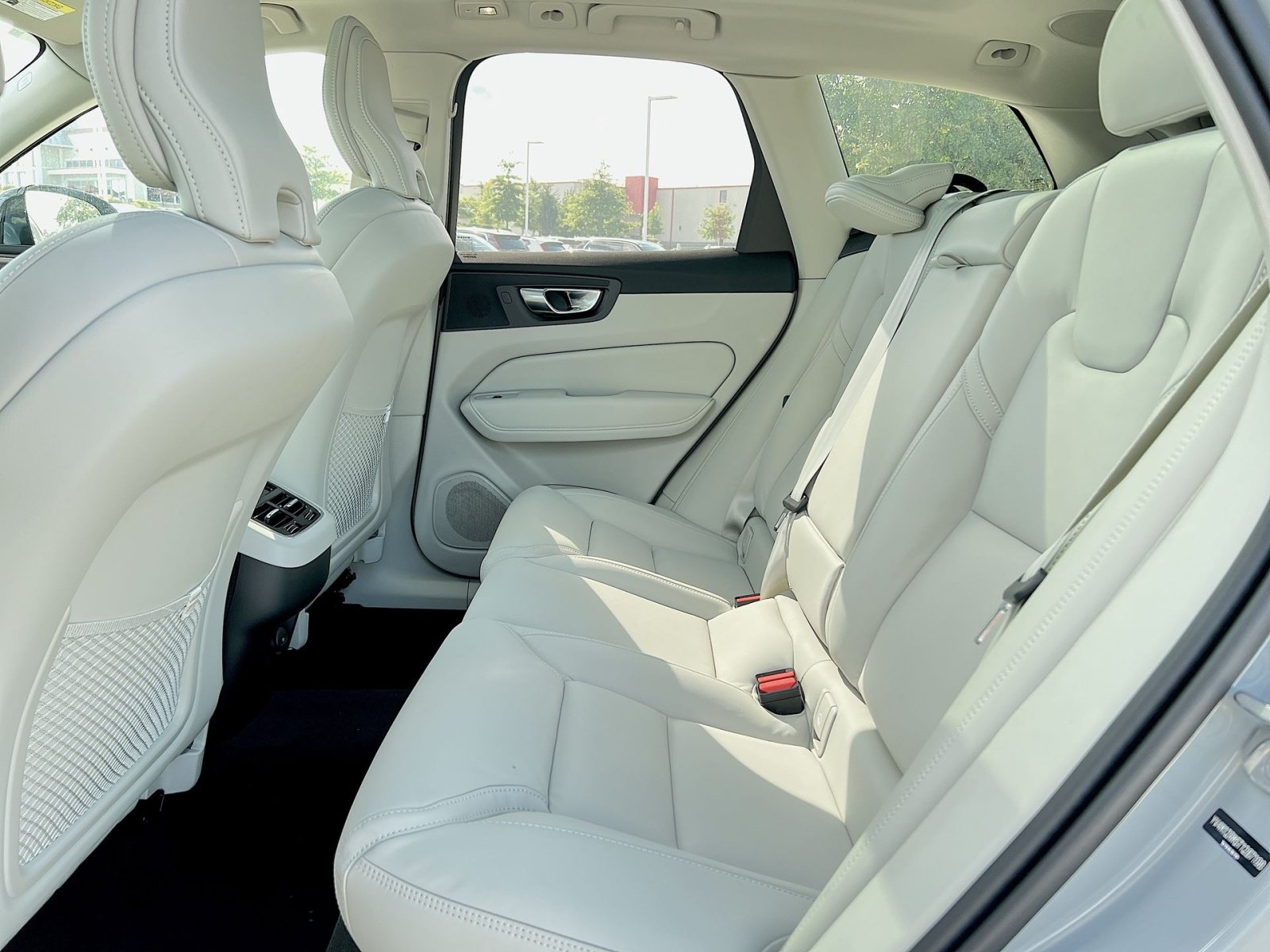 2026 Volvo XC60 Ultra - Photo 33