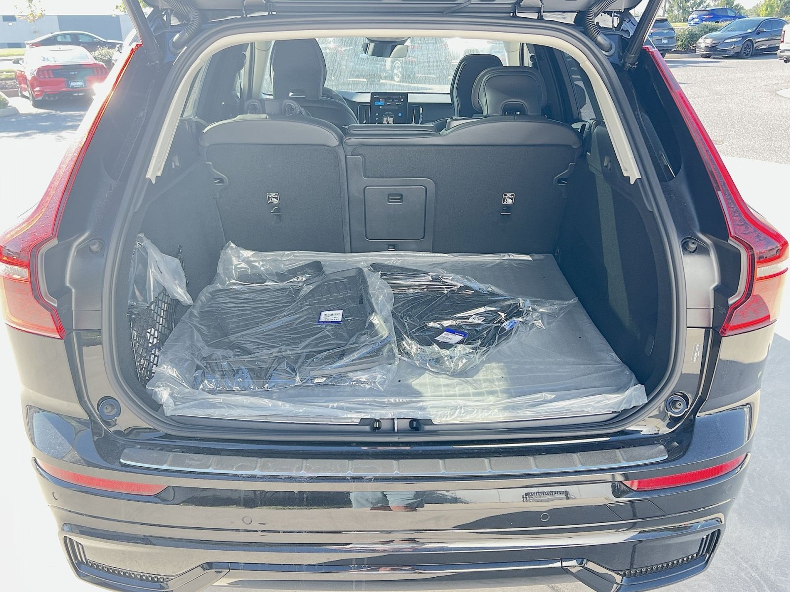 2026 Volvo XC60 Ultra - Photo 30