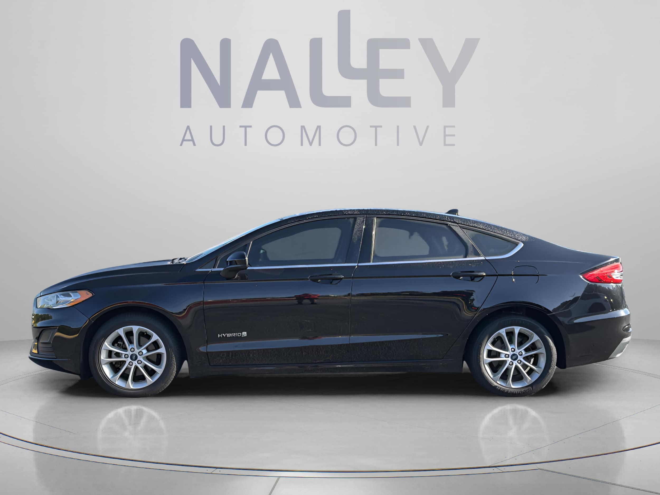 Used 2019 Ford Fusion Hybrid SE with VIN 3FA6P0LU0KR139641 for sale in Union City, GA