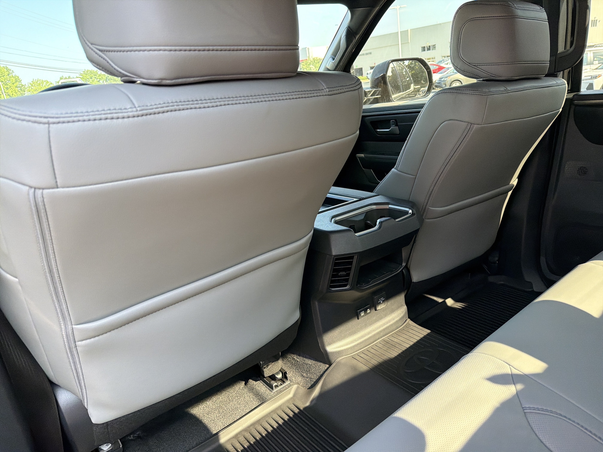 2026 Toyota Tundra SR5 - Photo 18