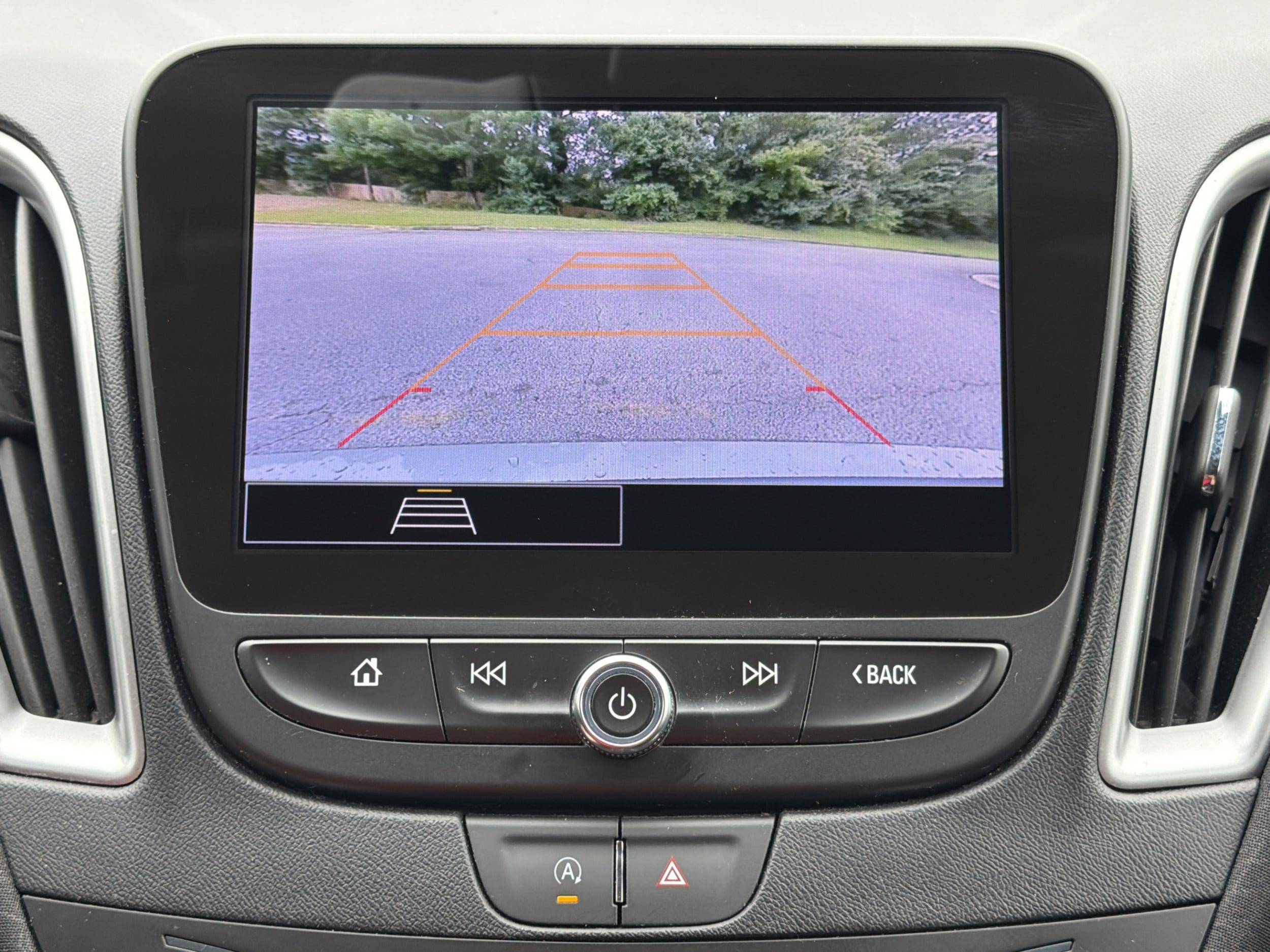2024 Chevrolet Malibu 1LT - Photo 12