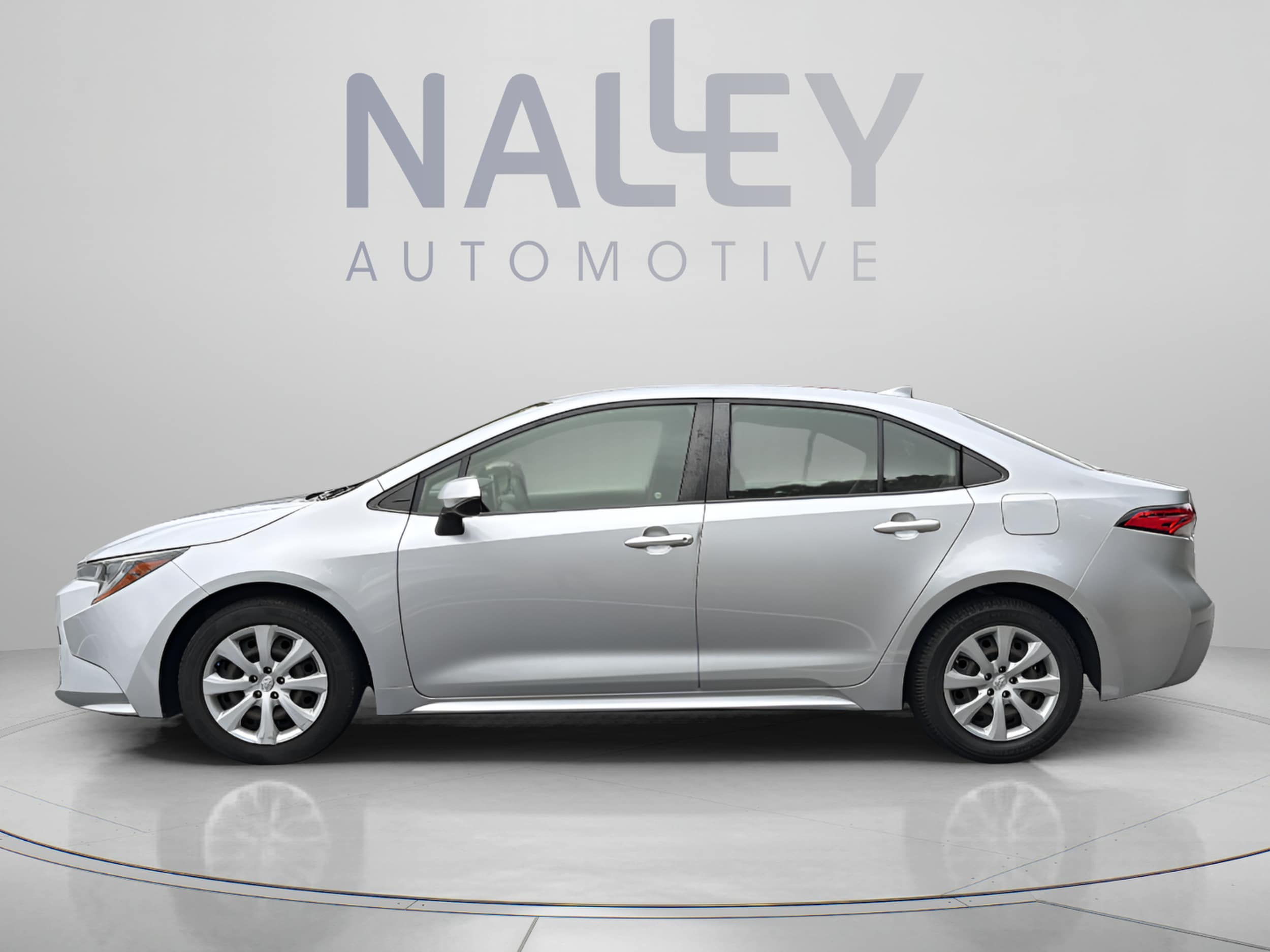 Used 2021 Toyota Corolla LE with VIN JTDEPMAE5MJ128432 for sale in Union City, GA