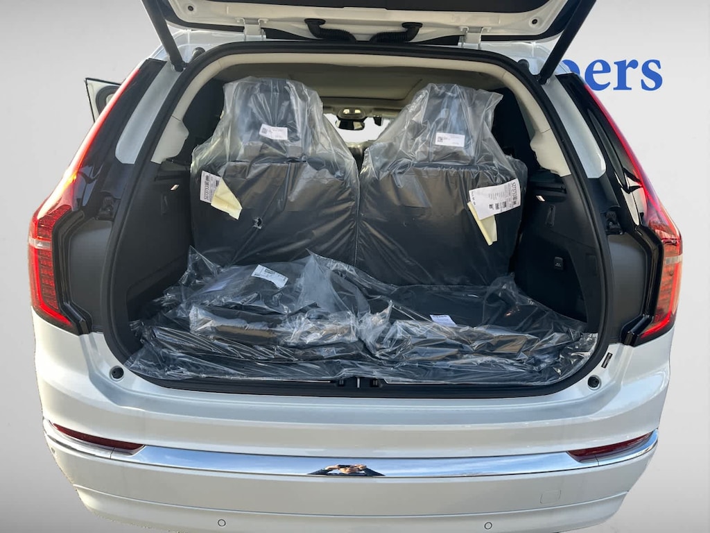 New 2025 Volvo XC90 plug-in hybrid T8 (2025.5) Plus 7-Seater SUV