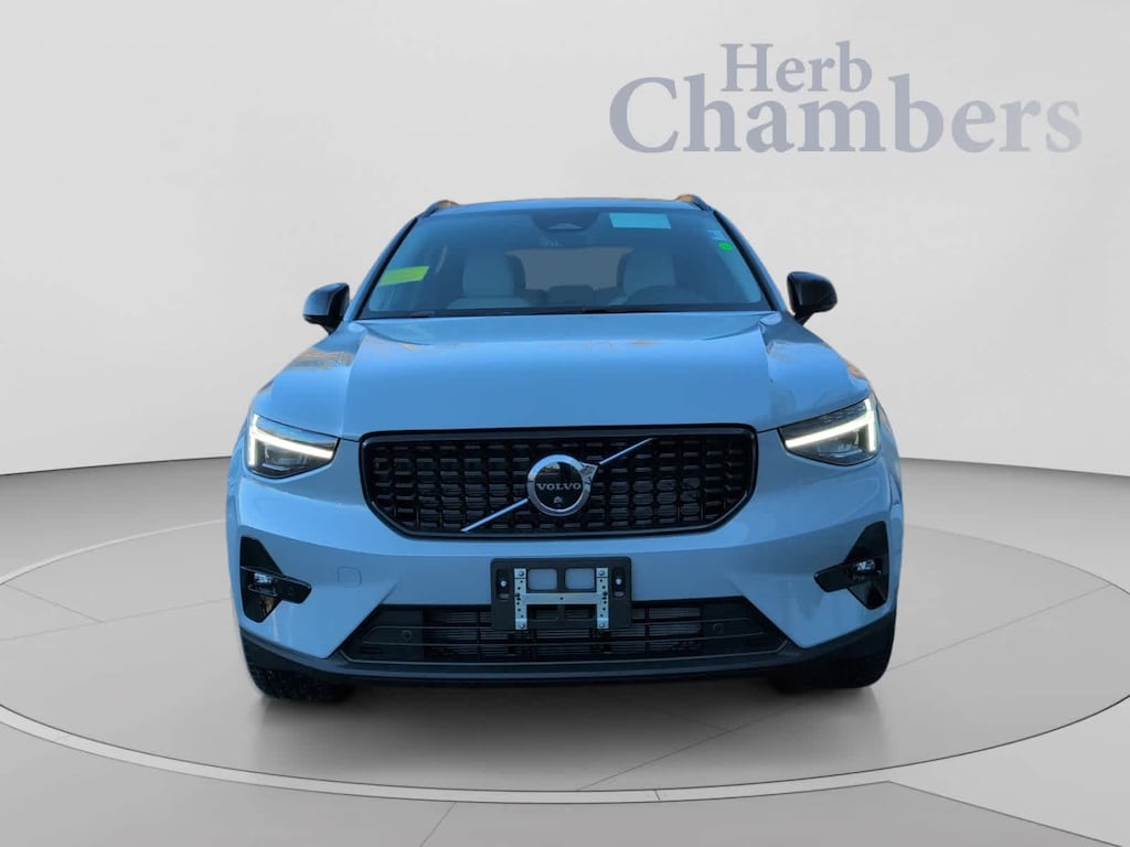 Used 2026 Volvo XC40 B5 Ultra SUV