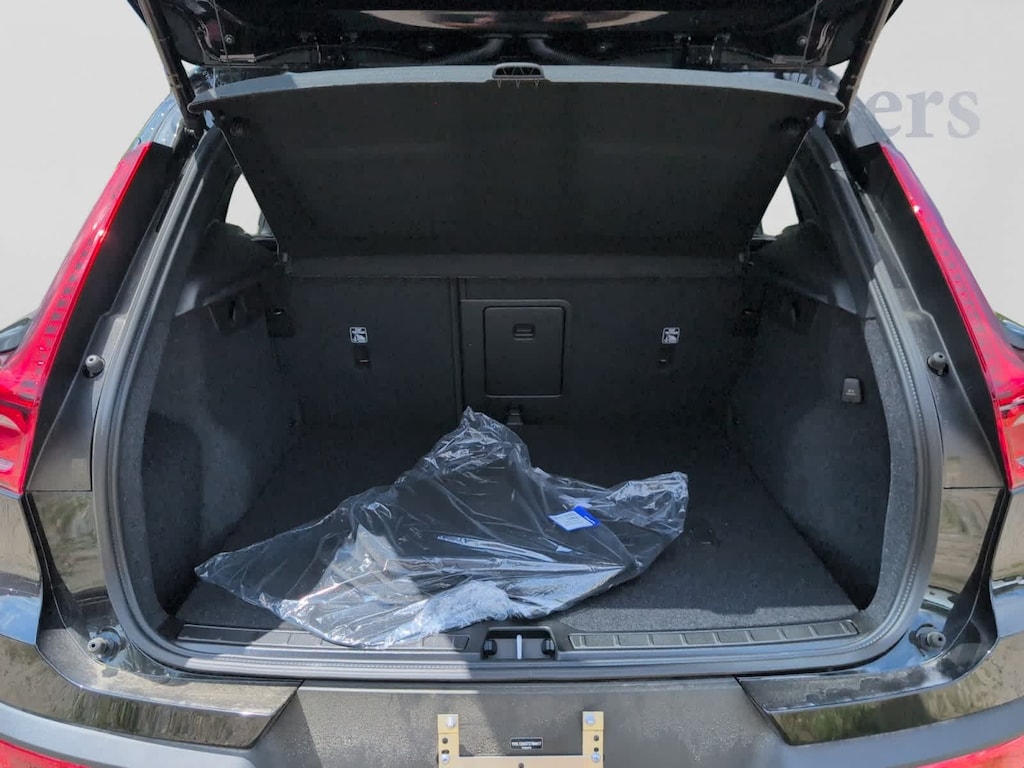 Used 2026 Volvo XC40 B5 Plus SUV