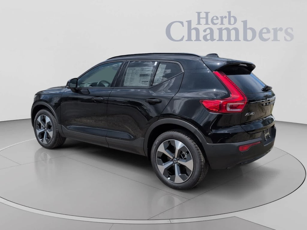 Used 2026 Volvo XC40 B5 Plus SUV