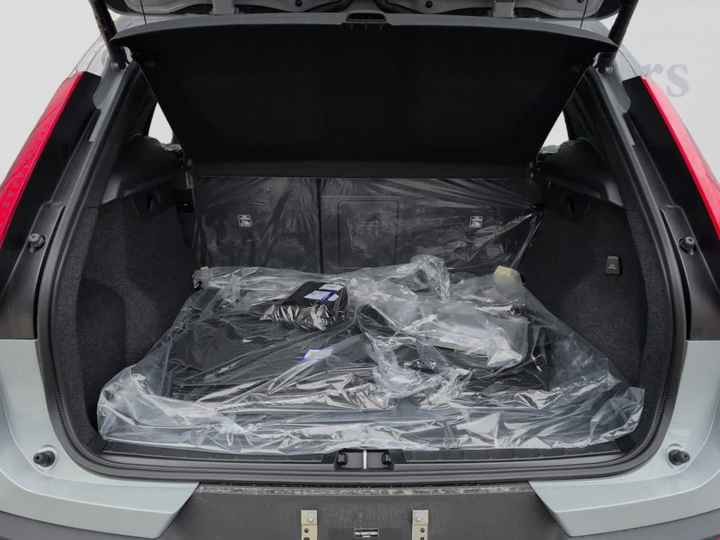 Used 2026 Volvo XC40 B5 Plus SUV