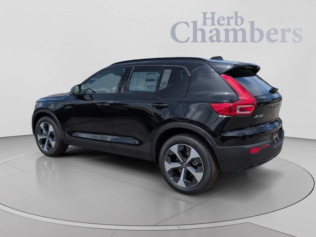 Used 2026 Volvo XC40 B5 Plus SUV