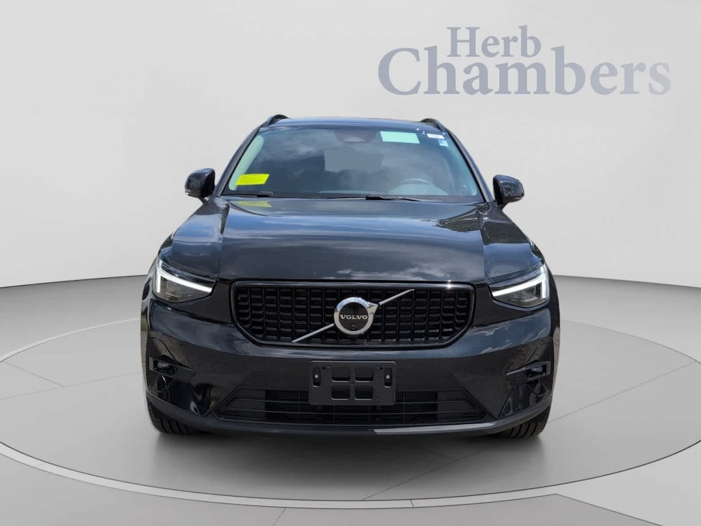 Used 2026 Volvo XC40 B5 Plus SUV