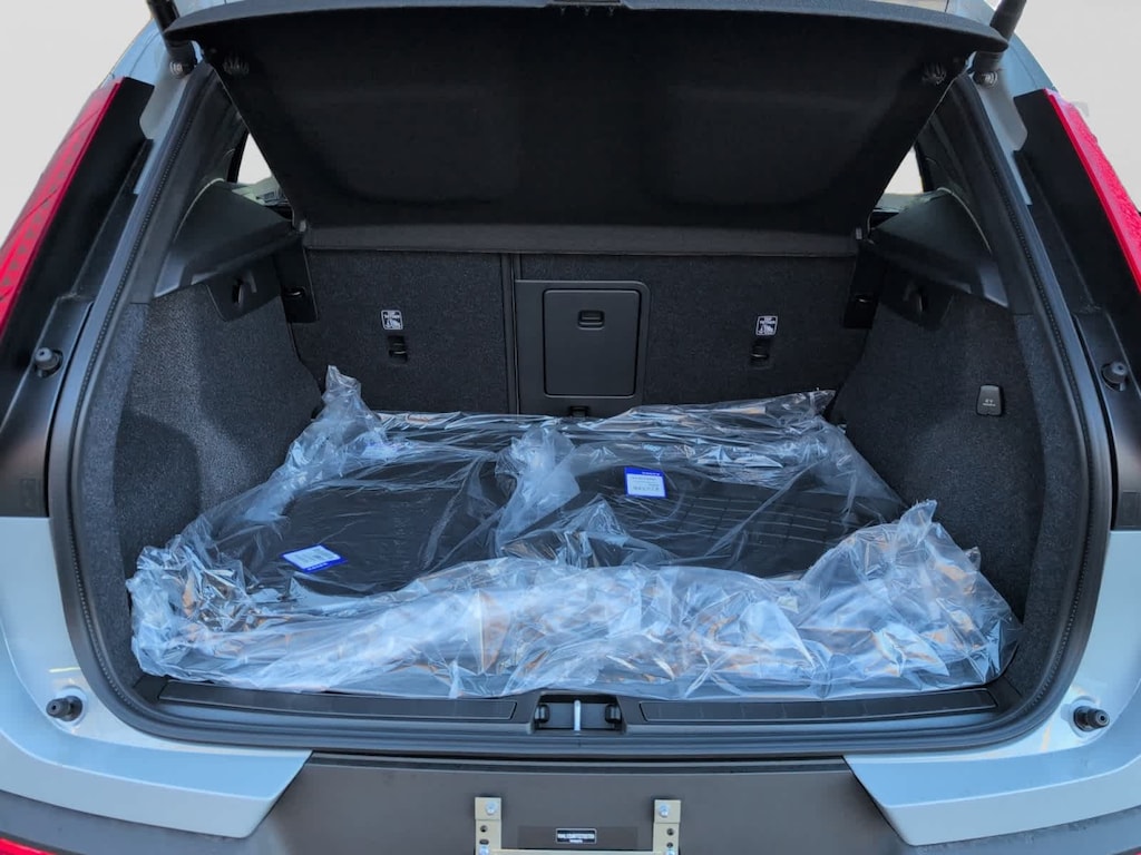 Used 2026 Volvo XC40 B5 Ultra SUV