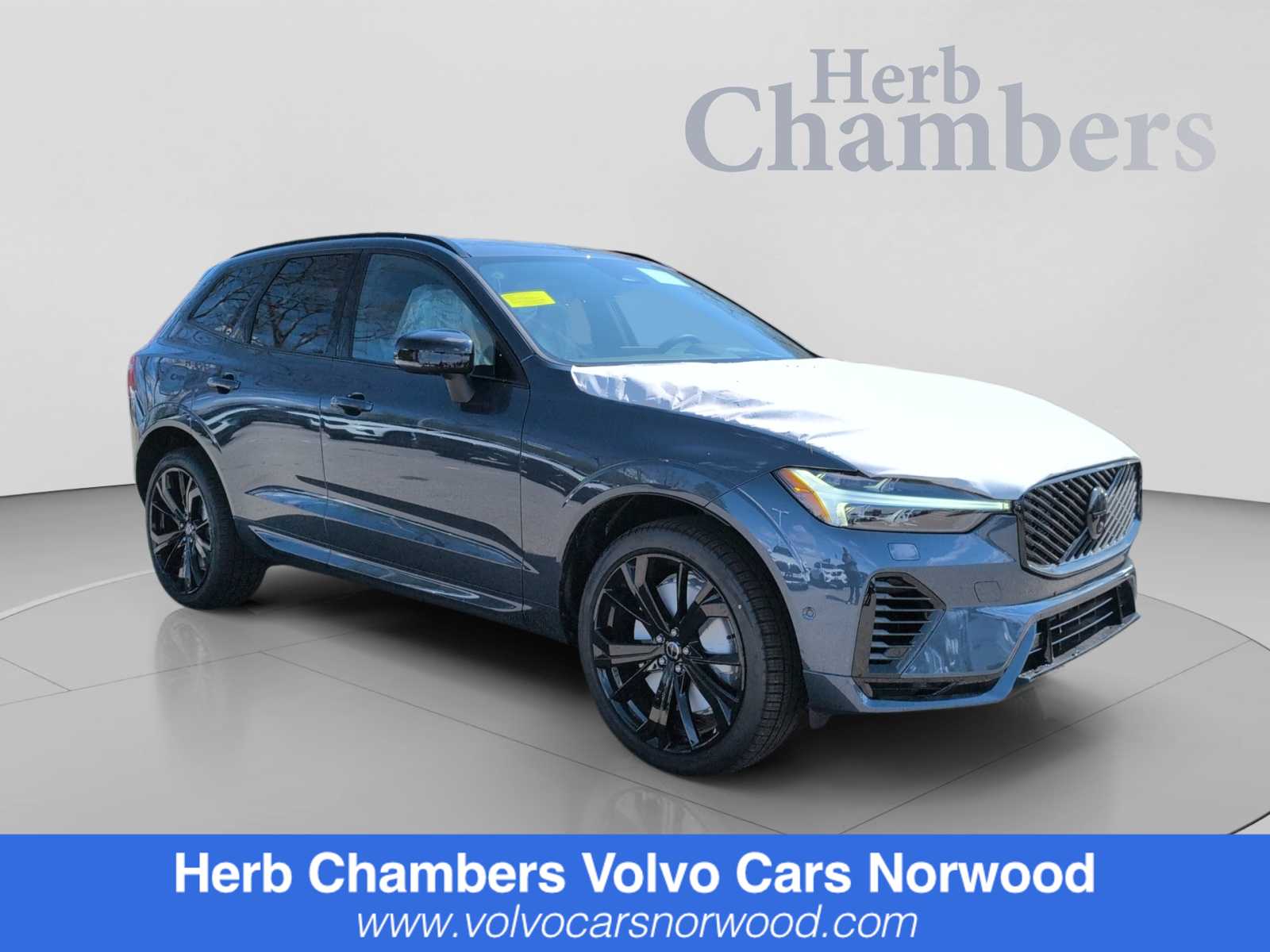 New 2026 Volvo XC60 plug-in hybrid T8 Ultra Black Edition SUV