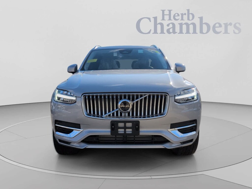 Used 2025 Volvo XC90 plug-in hybrid T8 Plus 6-Seater SUV