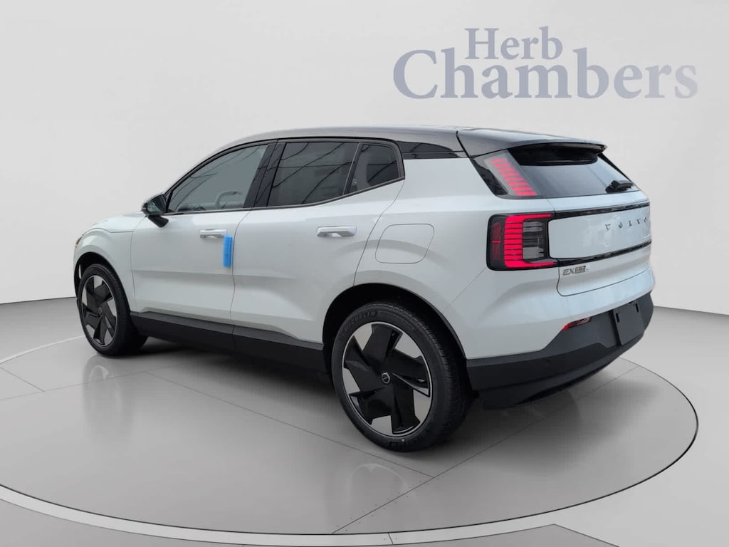 New 2026 Volvo EX30 Twin Motor Plus SUV