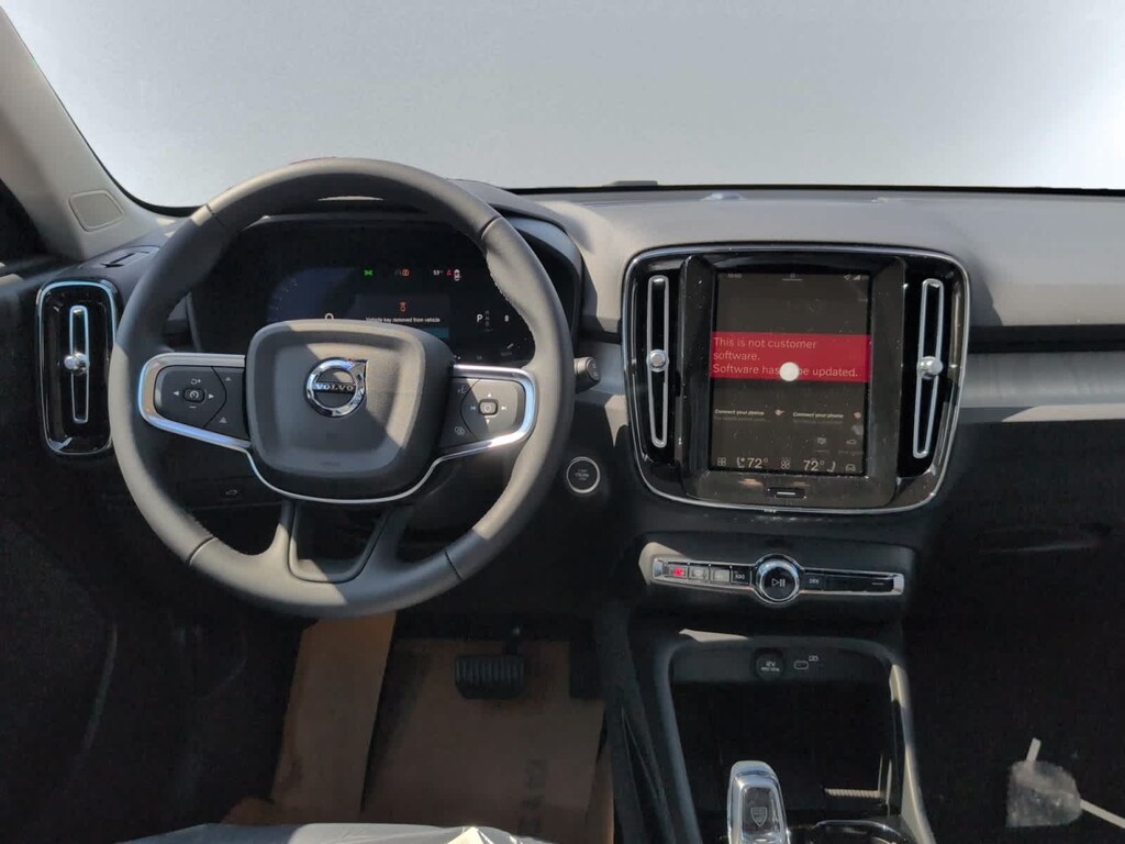 Used 2026 Volvo XC40 B5 Plus SUV