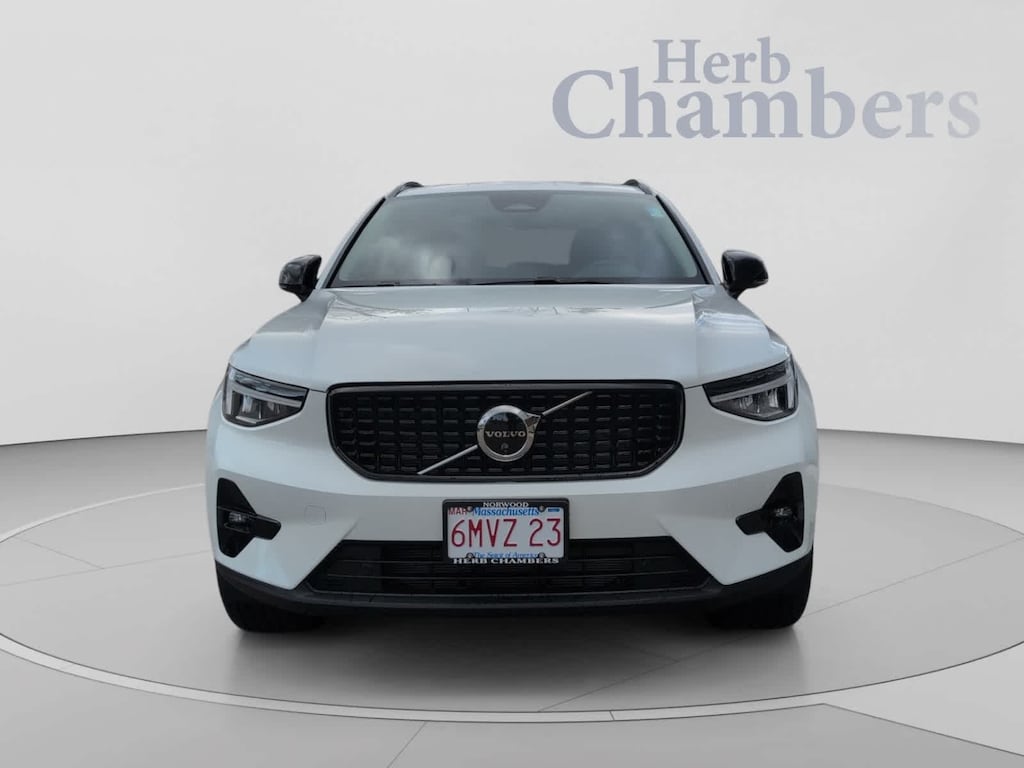 Used 2026 Volvo XC40 B5 Plus SUV