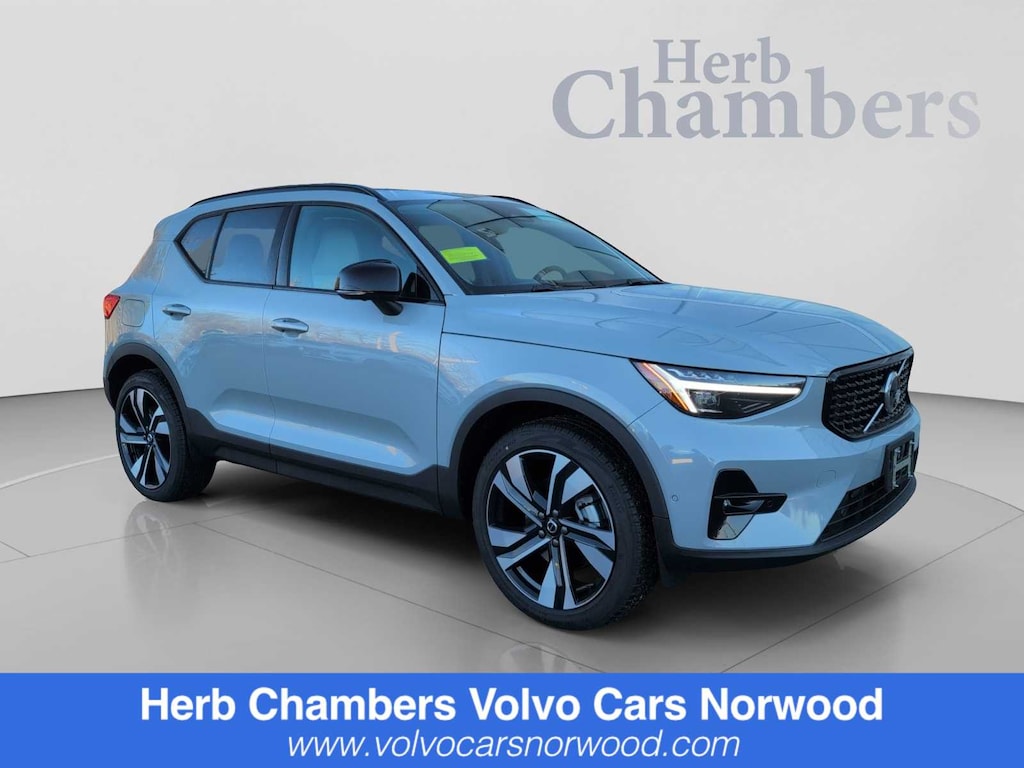 Used 2026 Volvo XC40 B5 Ultra SUV