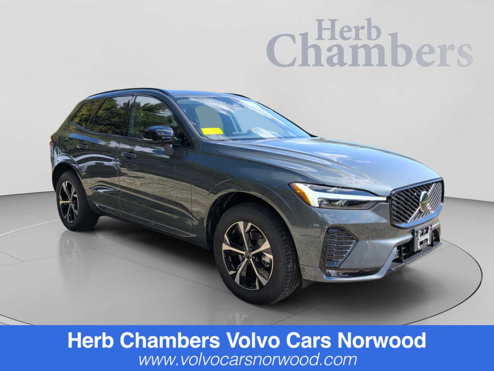 New 2026 Volvo XC60 B5 Core SUV