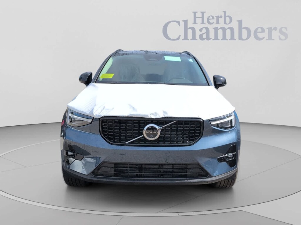 Used 2026 Volvo XC40 B5 Ultra SUV