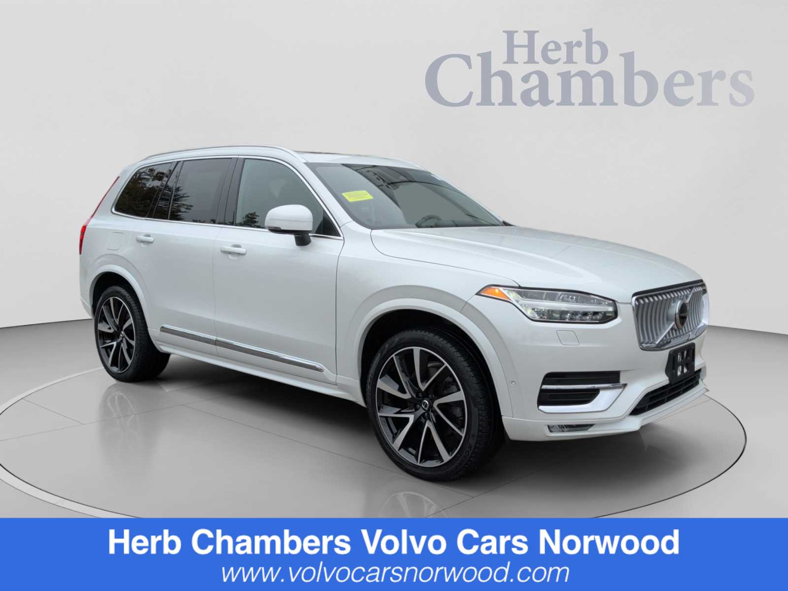 2024 Volvo XC90 Plus
