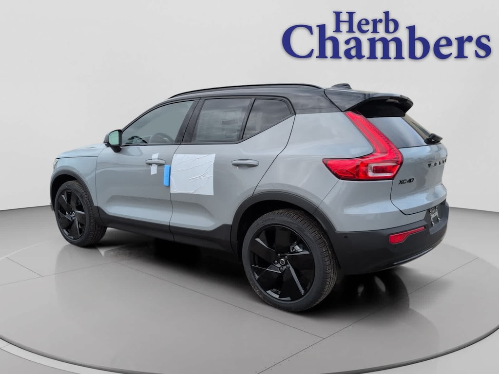 Used 2026 Volvo XC40 B5 Ultra Black Edition SUV